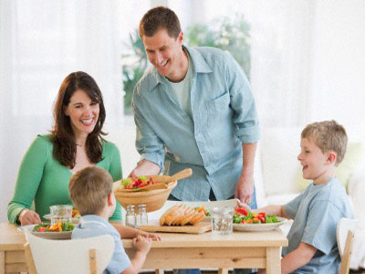 Bữa ăn gia đình tốt cho trẻ bị bệnh hen